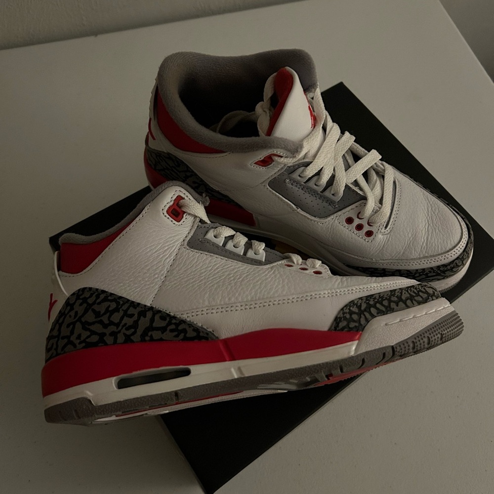 Jordan Retro 3 White Red Sneakers GS